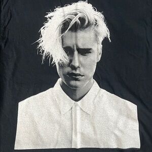 Justin Bieber Purpose Tour Graphic TShirt Size Medium